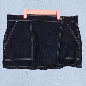 Abercrombie & Fitch Mid Rise Denim Wrap Mini Skirt – Size 31 NWOT